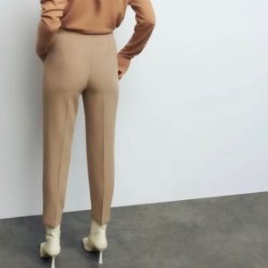 Zara Highwaisted Pant